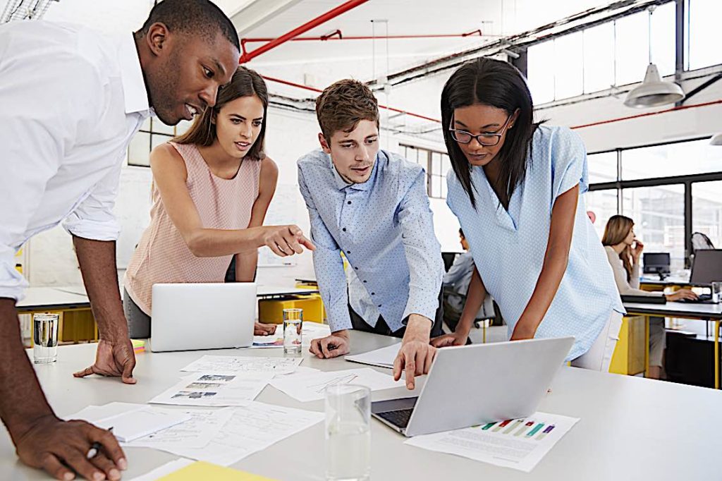 HR Managers: Millennials by the numbers — what you need to know about "the new face of the workplace." 2 Millennials at work Pivotal HR Solutions Blog