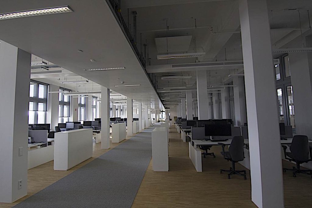 Covid-19 workplace best practices — expert and government guidelines, including tips for “Social Distancing” and managing remote work. 4 Empty Office Pivotal HR Solutions Blog